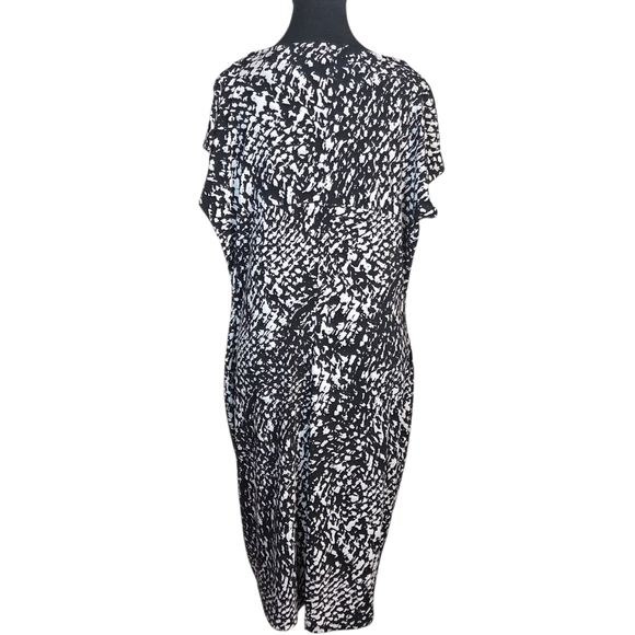 TanJay Black and White Cowl Neck Dress With Ruched Side Size 14 - Picture 6 of 6